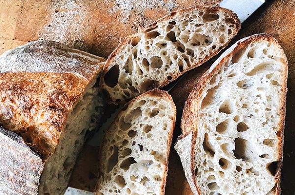 aufgeschnittenes Brot