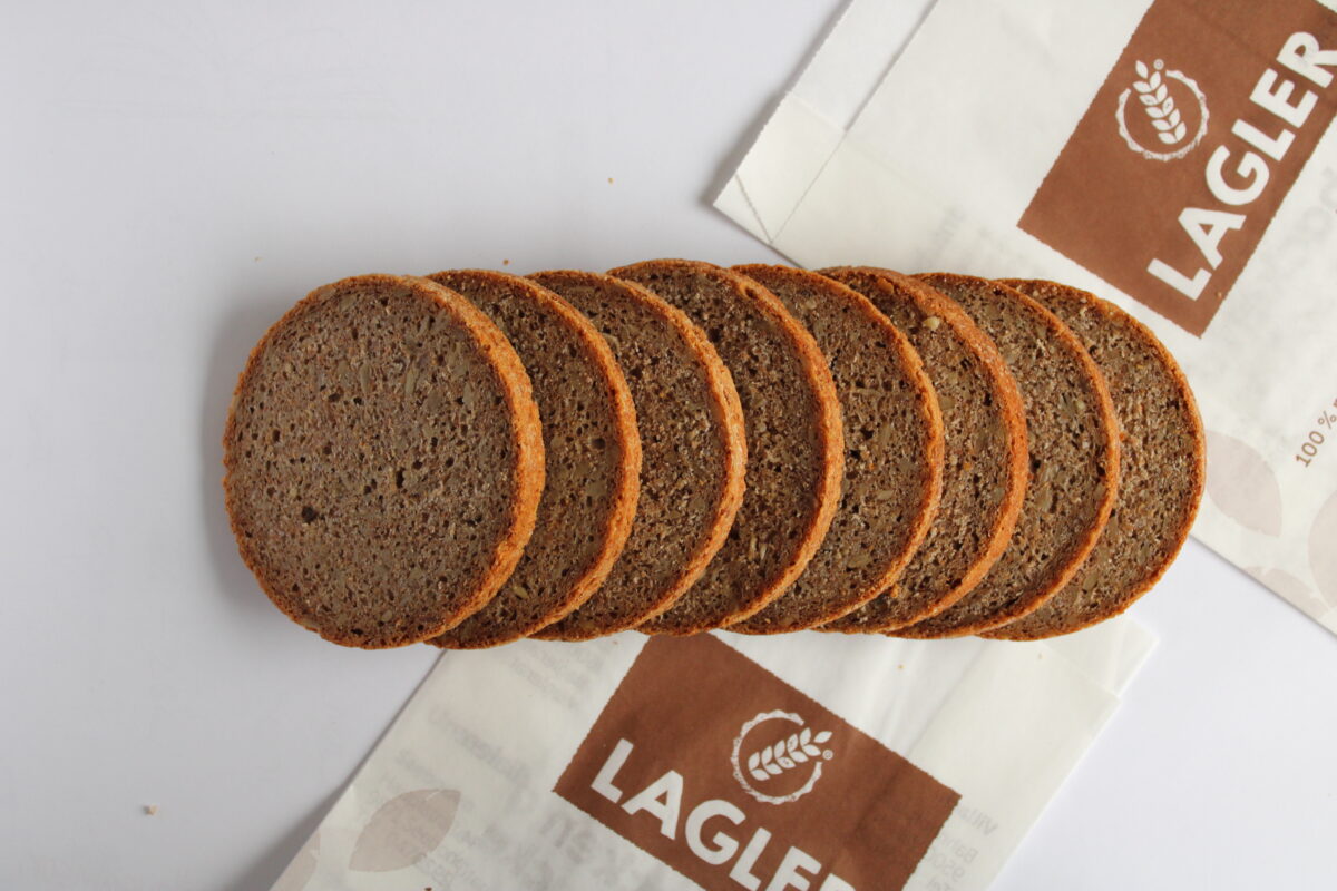 Brot aus hauseigenen fermentierten Sauerteig gesund für den Körper Naturbäckerei Lagler Klagenfurt onln ebstellen Dinkelvollkornbrot