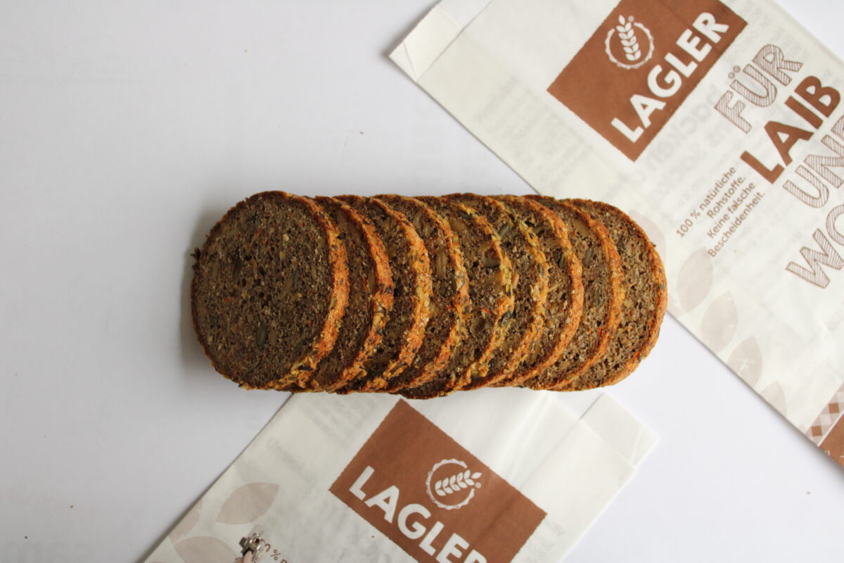 Kürbis-Karottenbrot aus Naturroggensauerteig der Naturbäckerei Lagler Klagenfurt